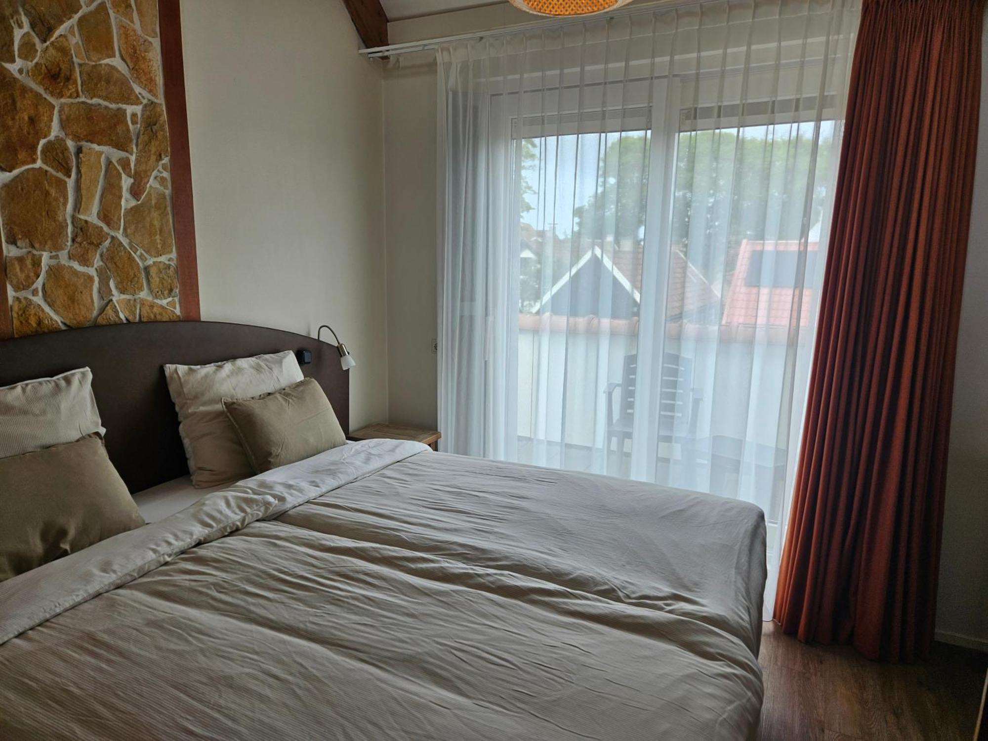 Hotel Dolores Ameland Hollum  Extérieur photo