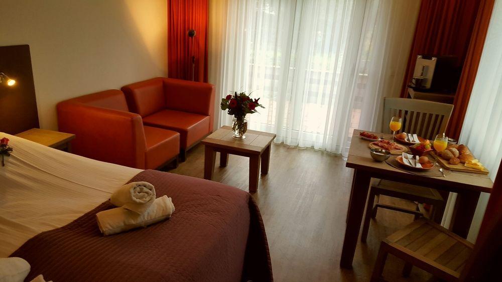 Hotel Dolores Ameland Hollum  Extérieur photo